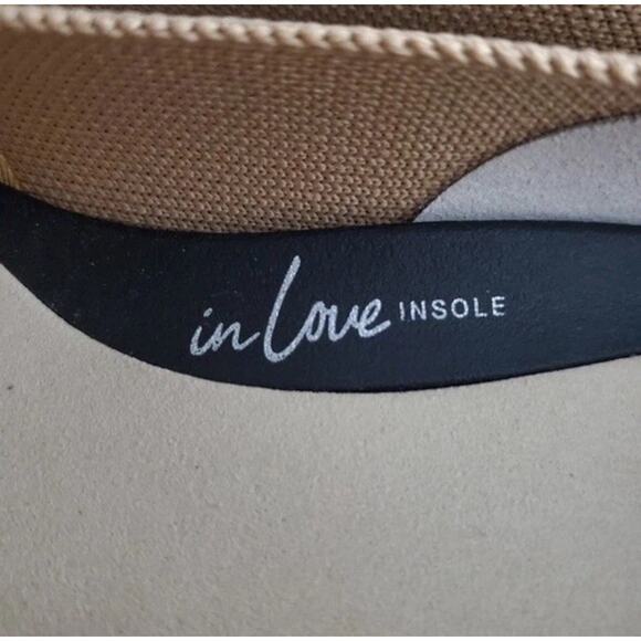 Rothys Size 8.5 The High Point Heels Wren Captoe Camel Black Colorblock Pumps - Picture 4 of 12